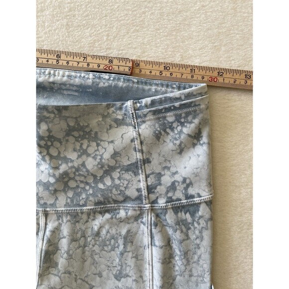 lululemon High-Rise Legging with Pockets Sz 4 Light Blue/White athleisure - Picture 3 of 12